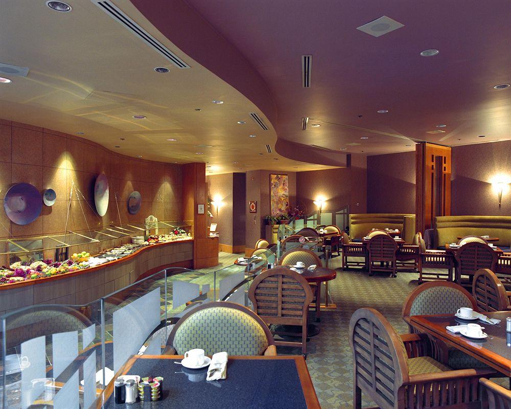 Delta Hotels By Marriott Edmonton Centre Suites Ngoại thất bức ảnh