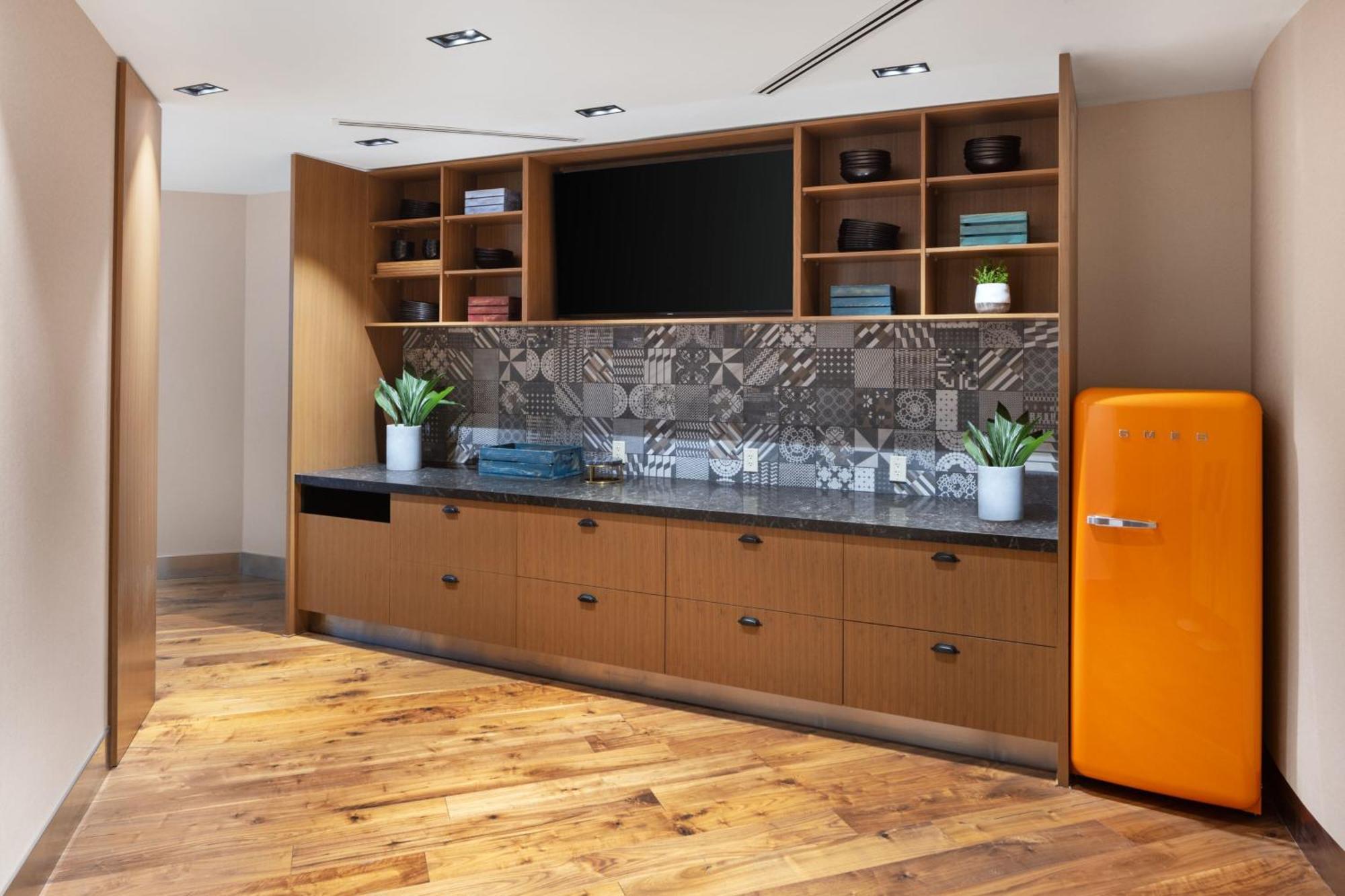 Delta Hotels By Marriott Edmonton Centre Suites Ngoại thất bức ảnh