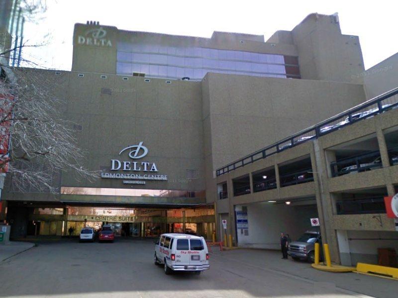 Delta Hotels By Marriott Edmonton Centre Suites Ngoại thất bức ảnh